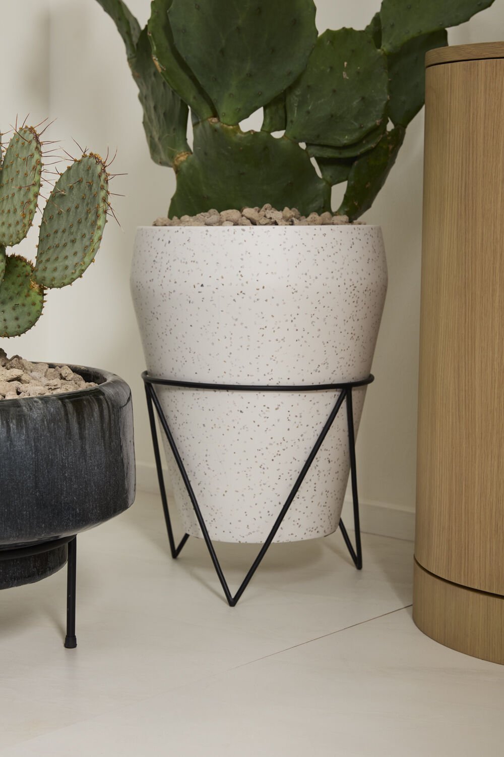Montara Planter - ME & Décor