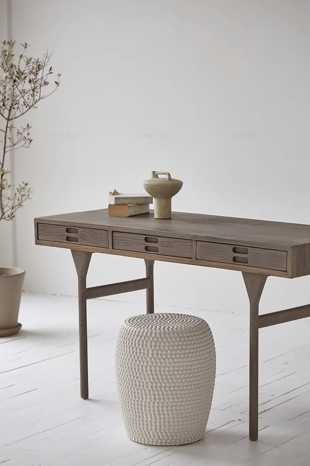 Nordic Haven Console Table - ME & Décor