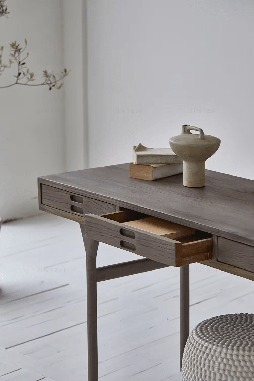 Nordic Haven Console Table - ME & Décor