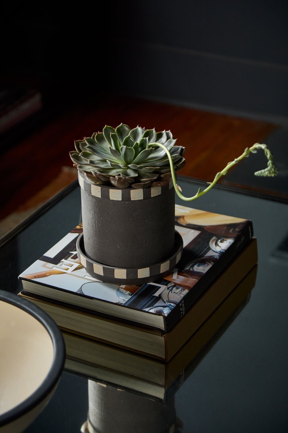 Onyx Pot & Saucer - ME & Décor