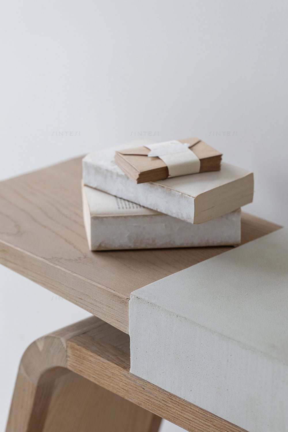 Tsukimi Console Table - ME & Décor